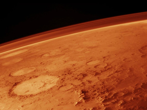 Астрономы: Вулкан на Марсе сместил его ось вращения