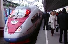 Петербургские депутаты просят не вводить тактовое движение "Сапсанов"