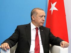 Президент Турции прибыл на границу с Сирией для проверки войск