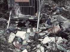 На Камчатке свалка мусора на территории Минобороны угрожает авиации