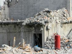 В Твери частично обрушился дом-памятник