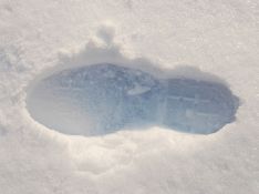 В Омске два мальчика провалились под лед и утонули