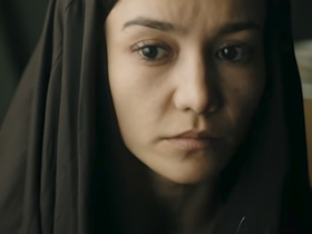 Стоп-кадр из сериала «На краю»