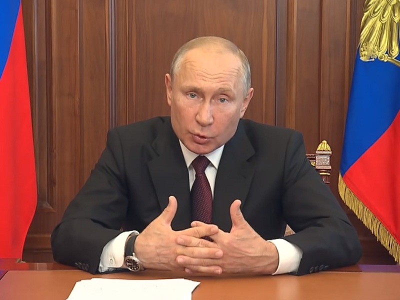 vladimir_putin_10_june_2001