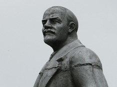 Оштрафованный за акцию в память Ленина коммунист потребовал наказать и мэра Новосибирска