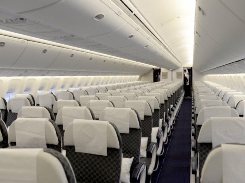 В США пустой Boeing 737 Max экстренно приземлился из-за проблем с двиг