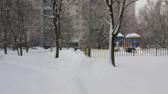 Москвичам снова обещают снегопады: выпадет до четверти месячной нормы осадков