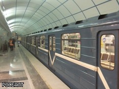 Прокуратура Москвы еще месяц назад выявила нарушения безопасности в метро - фото 1