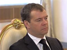 Кто,зачем и почему.а, главное-когда прогонит премьер-министра Медведева?