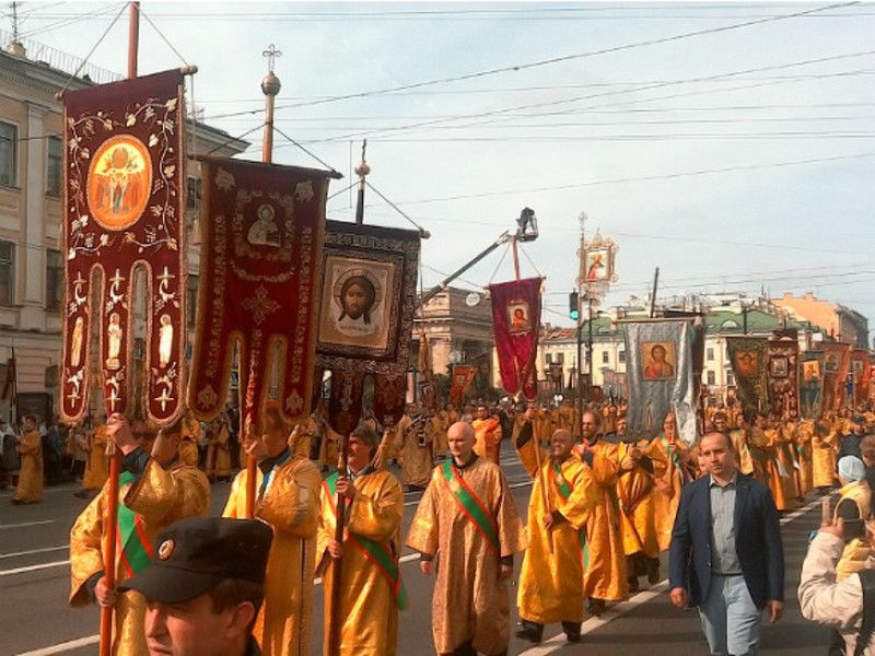 Для чего ходят в крестные ходы Для чего ходят в крестные ходы
