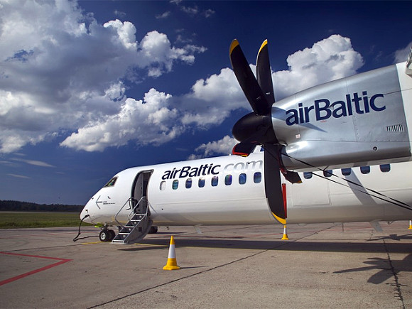 AirBaltic      -    