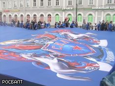 ХК СКА подписал новый контракт с нападающим Алексеем Поникаровским