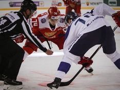 Российская сборная по хоккею проиграла финнам в своем стартовом матче на первом этапе Евротура