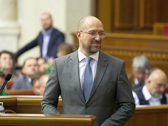Некоторые называют нового премьера «человеком Ахметова», но Зеленский заверил, что это будет «правительство для людей».