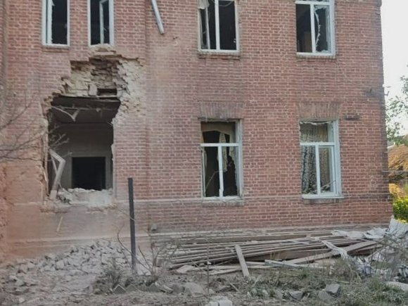 Минобороны: Погибшие при обстреле барака в Донбассе пленные входили в Азов