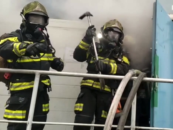 Число погибших при пожаре в здании в центре Москвы увеличилось