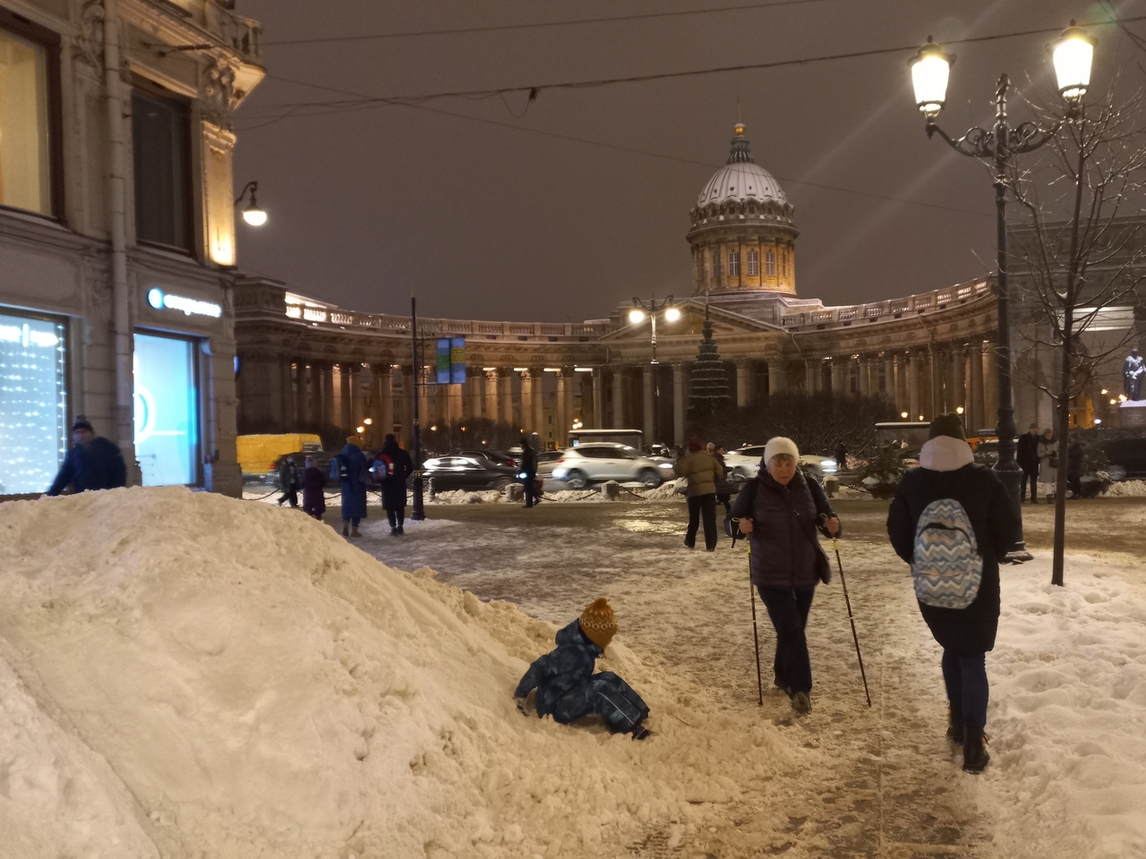 снег в метро