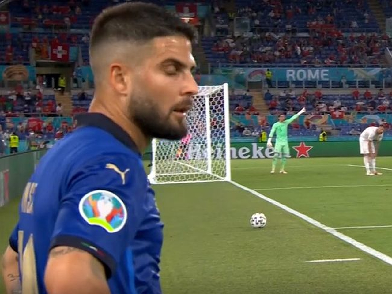 Italian footballers. Швейцария италия кто победит. Италия против швейцарии. Швейцария италия кто победит. Швейцария италия кто победит.