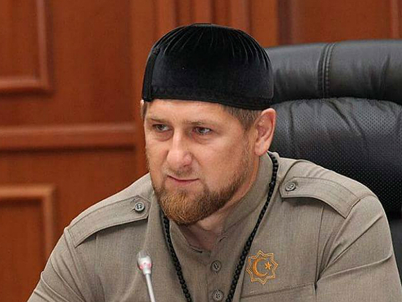 Кадыров считает нужным вакцинировать всех взрослых в Чечне и проверить уехавших