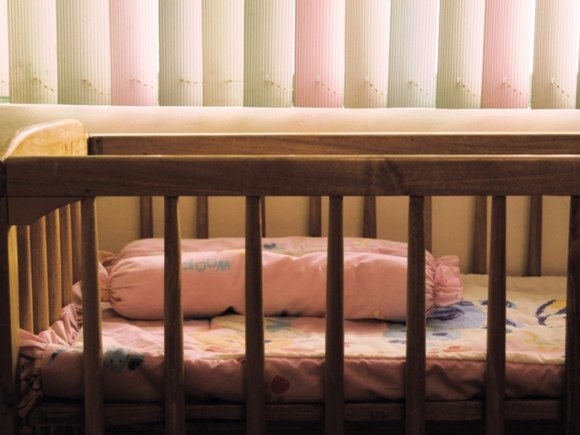 Ребенок, которого многодетная мать из Талицы положила в стиральную машину, родился живым