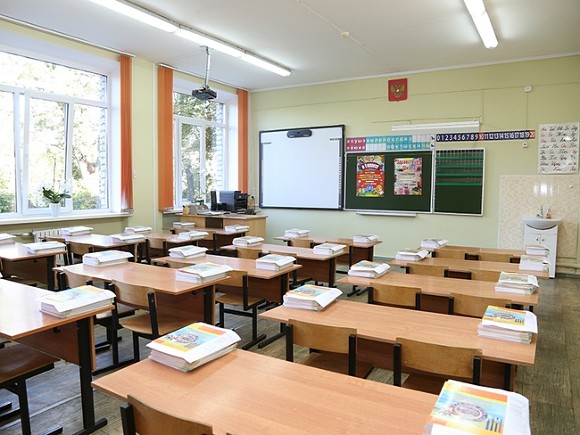 Следователи начали проверку после гибели девочки в московской школе