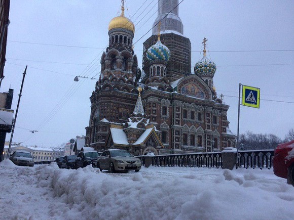 В Петербурге днем до -8 градусов, небольшой снег