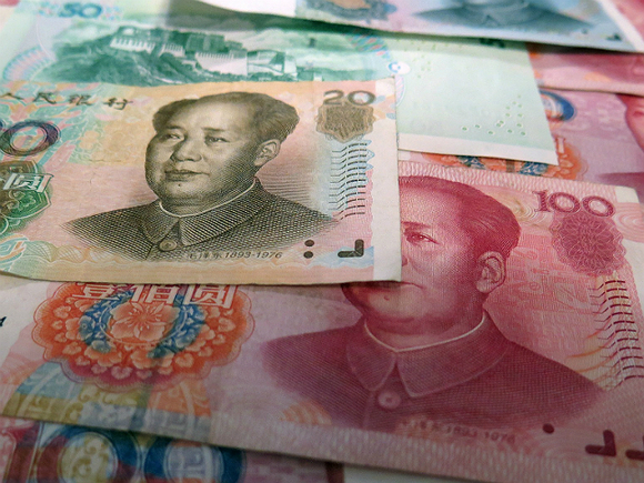SWIFT: Россия стала третьей страной в мире по платежам офшорным юанем