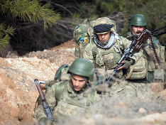 Курдские бойцы обвинили Турцию в непрекращающихся обстрелах