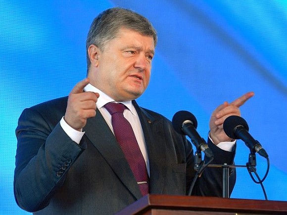 Сам президент Украины заявляет, что «у Порошенко бизнеса в России нет и быть не может».