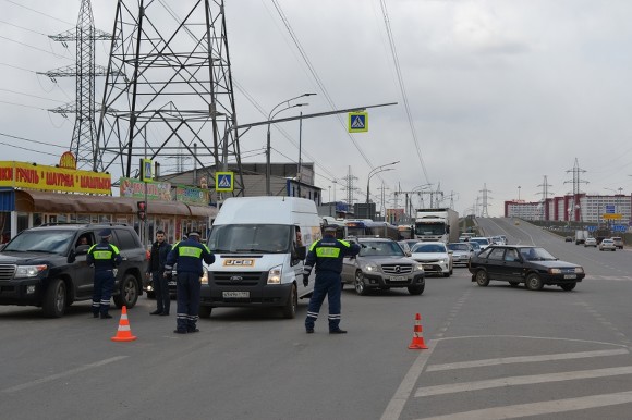 В Москве водитель сбил инспектора ГИБДД и скрылся