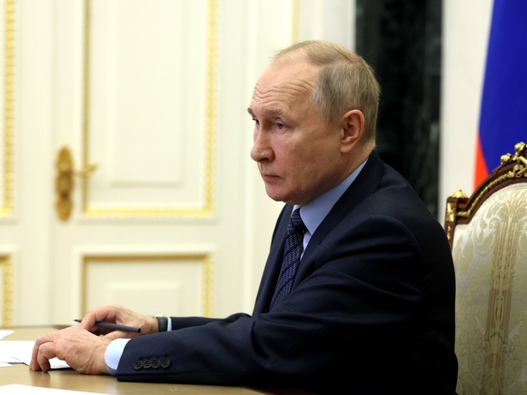 Путин пригрозил ответом на применение Западом оружия с ядерным компонентом