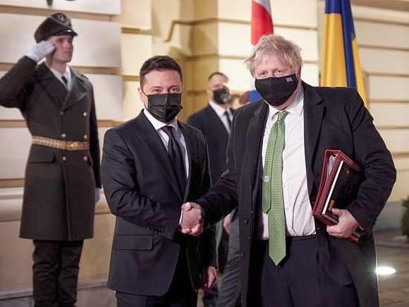 Британский премьер пообещал Зеленскому «каждую неделю» вводить санкции против РФ