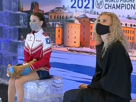 В США тренеру Этери Тутберидзе запретили выходить на лед во время тренировки дочери