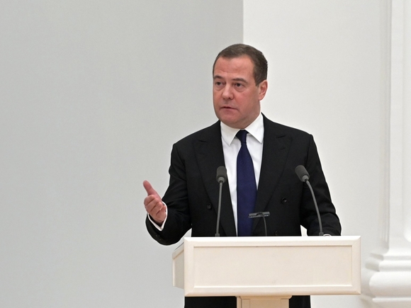 Медведев заявил, что проигрыш России на Украине может спровоцировать ядерную войну