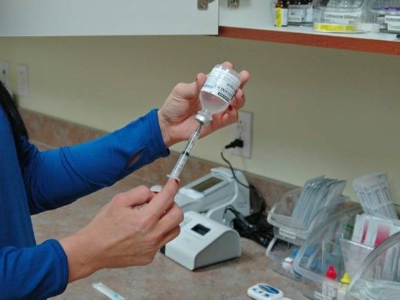 Ученый в Турции сообщил об успешном испытании вакцины от коронавируса