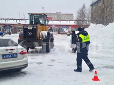 В Сургуте грейдер во время уборки снега задавил женщину