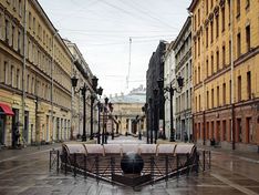 В Смольном рассказали, как дезинфицируют улицы Петербурга для борьбы с коронавирусом