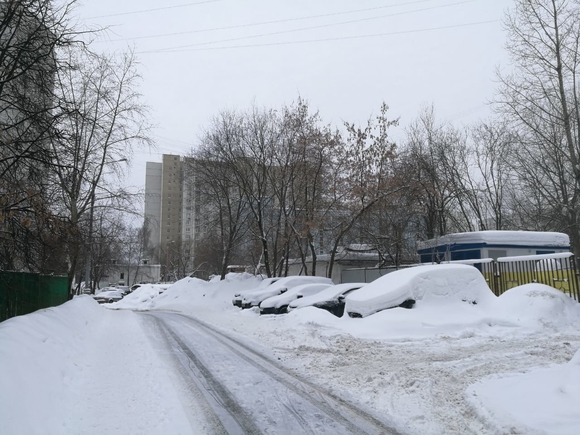 В Москве минус семь и небольшой снег