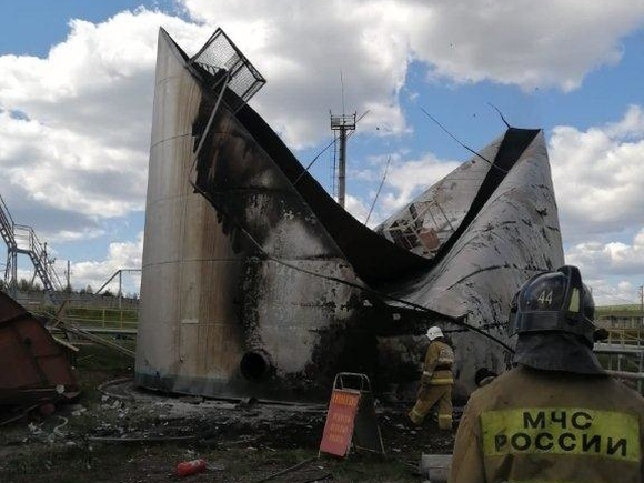 Взорвался резервуар на нефтебазе структуры «Башнефти» (видео)