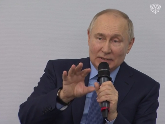 Путину пришлось объясняться из-за задержек выплат участникам СВО