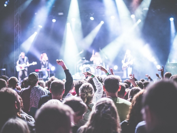 Коммерсант: Концертной индустрии России грозит падение доходов до показателей 2017 года