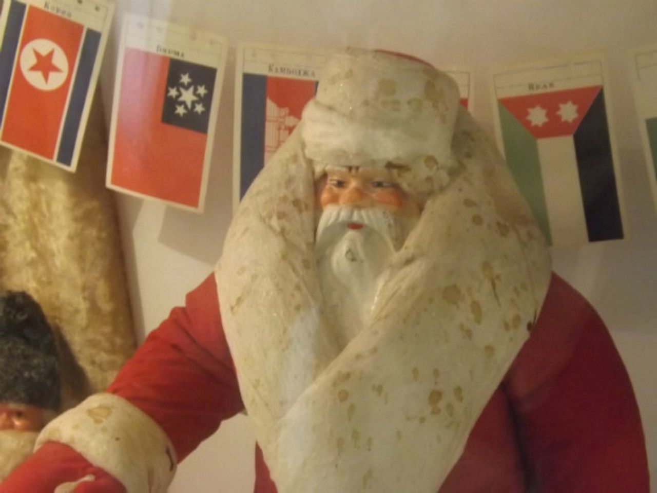 Разоблачение деда. Дедушка анонимус. Сицилийский епископ рассказал детям что санта клауса не существует. Даня милохин дед мороз. Анонимус разоблачение.