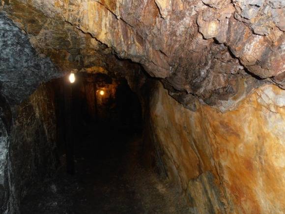 При обрушении на руднике в Якутии погиб рабочий