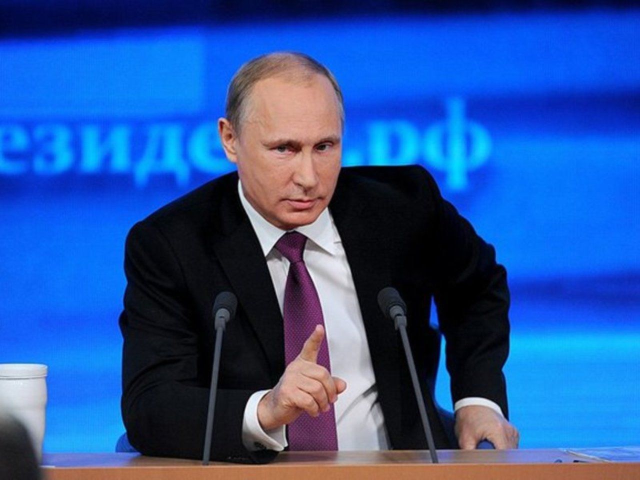 Пресконференция. Пресс конференция Путина. Прямая линия с Путиным. Пресс конференция Путина 17 декабря. Владимир Путин 2021.