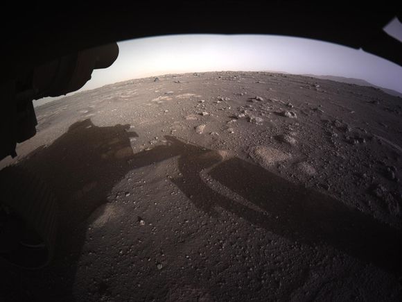 В NASA объяснили появление «радуги» на Марсе