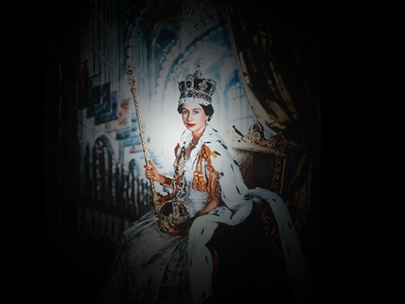 Врачи рассказали о семи привычках Елизаветы II, которым она обязана своим долголетием