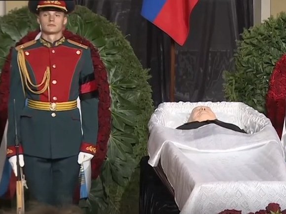 В Москве закончилась церемония прощания с Горбачевым (видео)