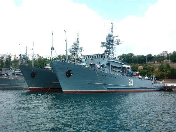 Командующий ВМС Украины заявил о многократном увеличении контингента ВС РФ в Крыму