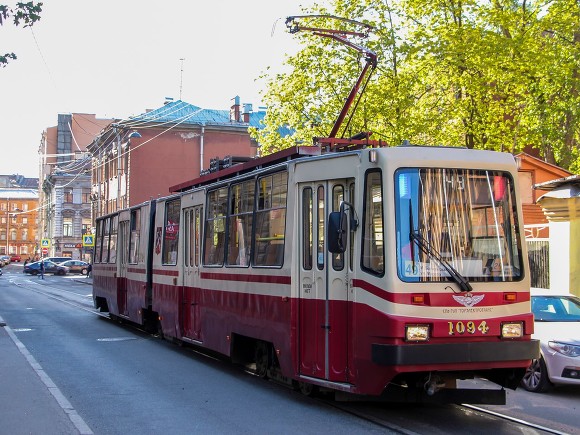 Общественный транспорт в Петербурге изменит маршруты в майские «каникулы»