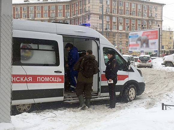 Женщину с ребенком сбили в Петербурге